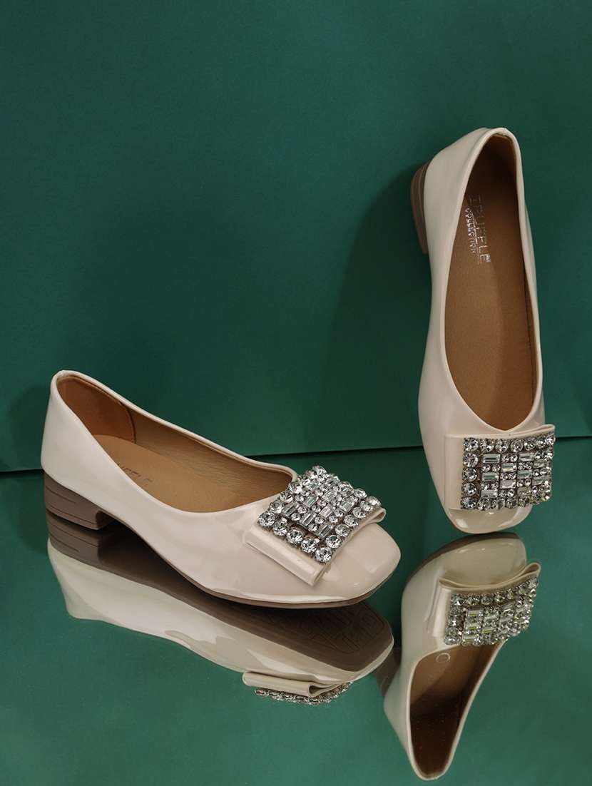 beige patent leather ballerina - 21278247 - Zoom Image - 0
