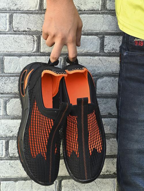 men slip on sport shoes - 21278549 -  Standard Image - 0
