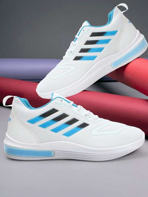 men lace up sports shoes - 21279729 - Standard Image - 0