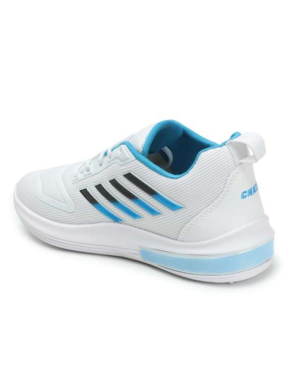 men lace up sports shoes - 21279729 - Standard Image - 3