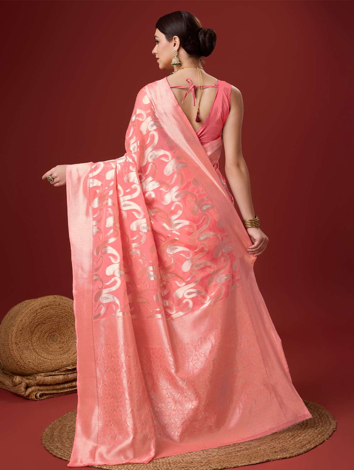 women self design tussar saree with blouse - 21279965 -  Standard Image - 3