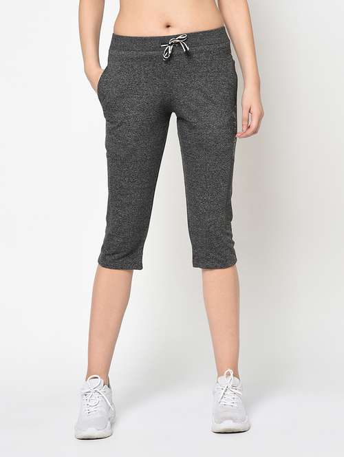 women mid rise cotton blend capri - 21280129 -  Standard Image - 0