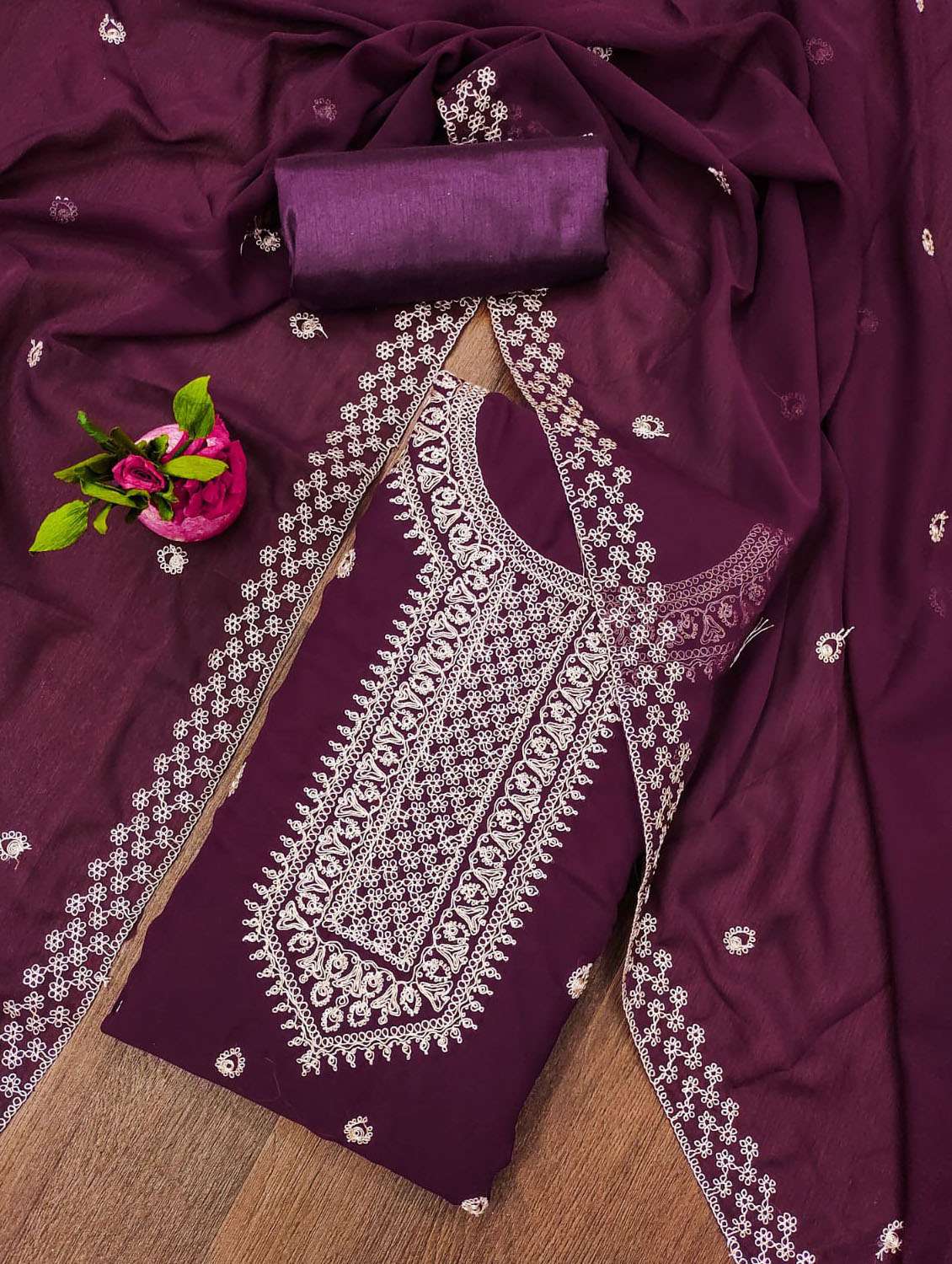 women embroidered unstitched suit set - 21284193 -  Zoom Image - 0