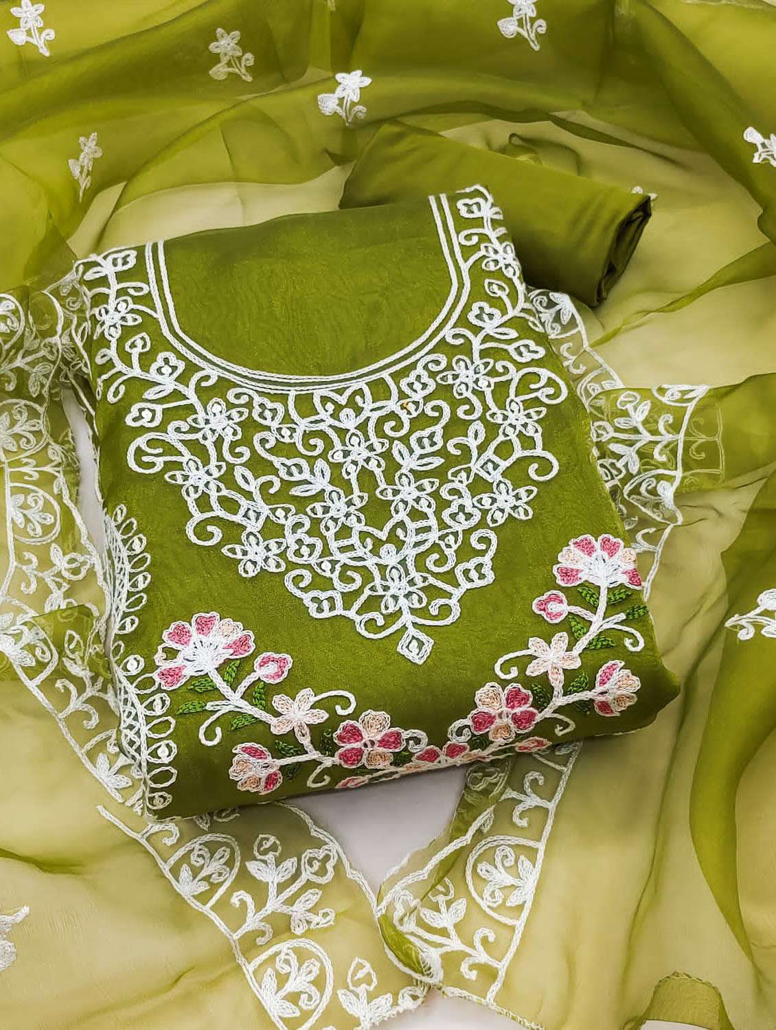women embroidered unstitched suit set - 21284310 - Zoom Image - 0