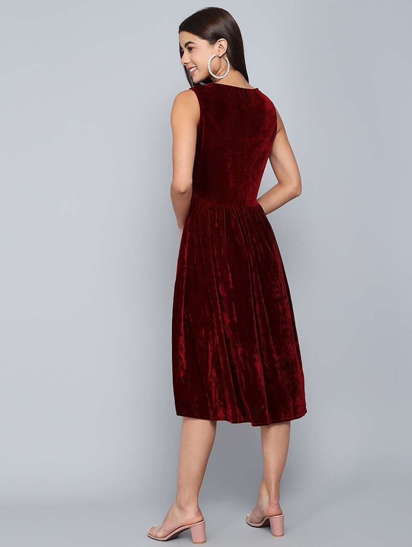 women maroon velvet fit & flare dress - 21286081 -  Standard Image - 3