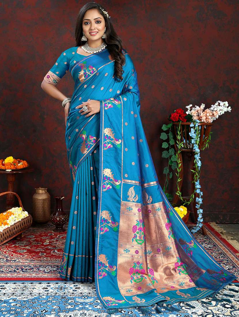 women zari work banarasi saree with blouse - 21286545 - Zoom Image - 0