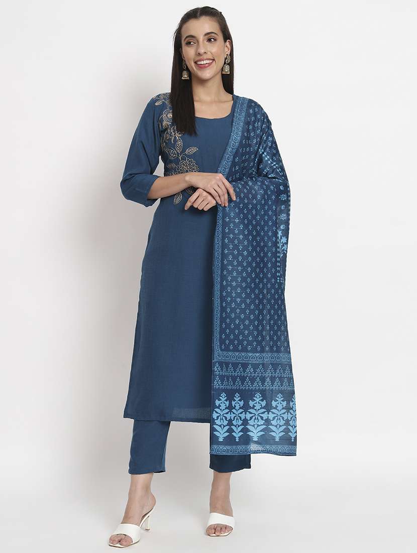 women kurta pant set with dupatta - 21304219 - Zoom Image - 0