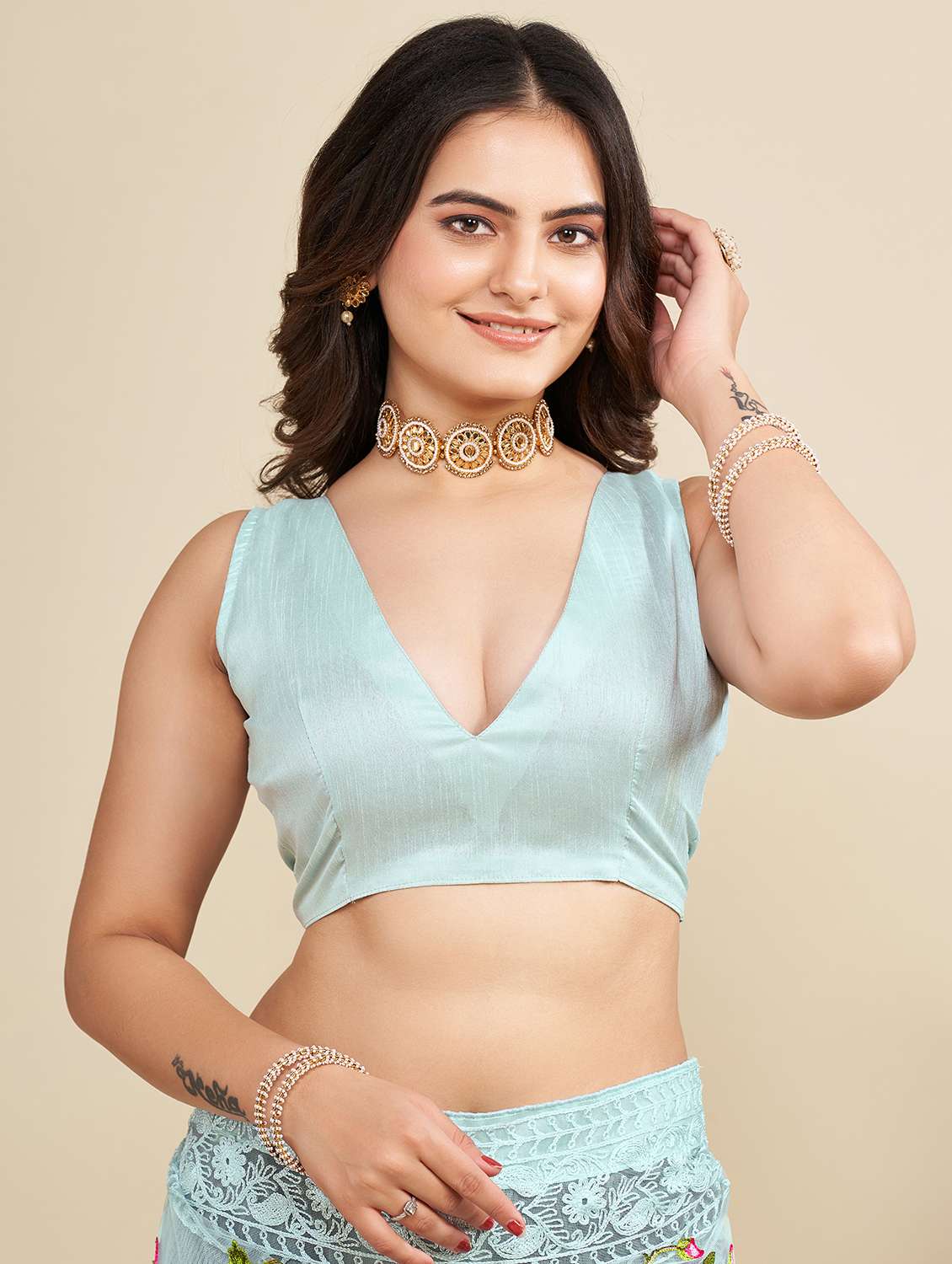 women llight blue embroidered saree with blouse - 21305507 -  Standard Image - 3