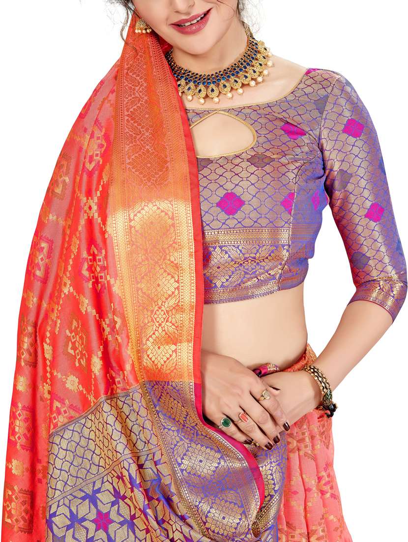women self design banarasi saree with blouse - 21317805 -  Standard Image - 3