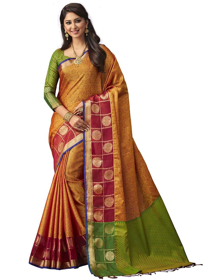 women self design kanjivaram saree with blouse