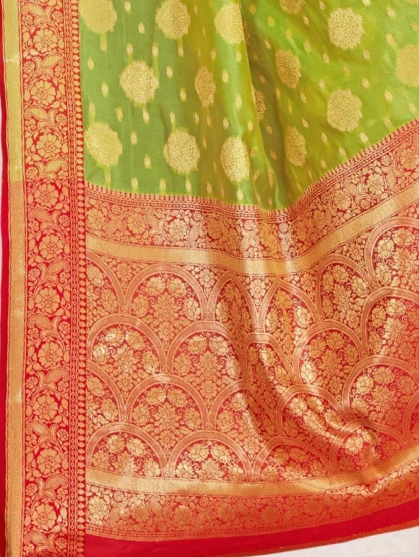 women self design banarasi saree with blouse - 21318134 - Standard Image - 3