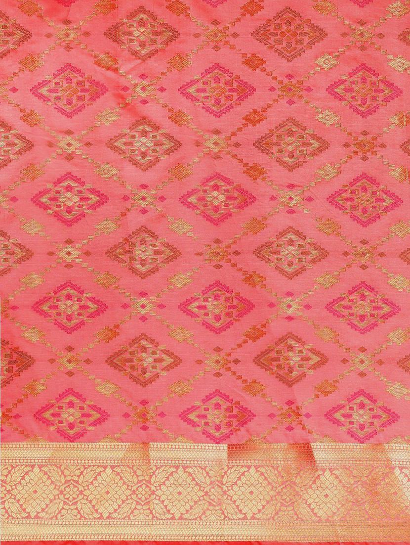 women self design banarasi saree with blouse - 21318540 - Standard Image - 3