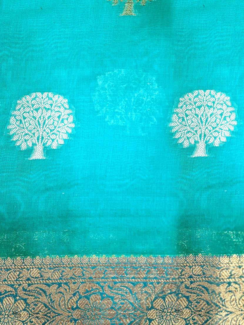 women green handloom saree with blouse - 21318601 -  Standard Image - 3