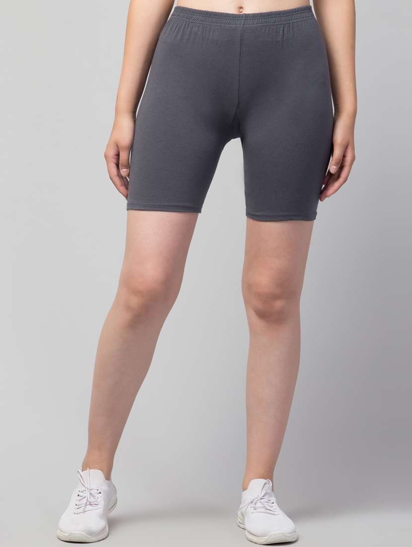 women solid mid rise active wear shorts - 21319142 - Zoom Image - 0