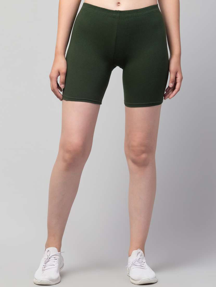 women solid mid rise active wear shorts - 21319372 -  Zoom Image - 0