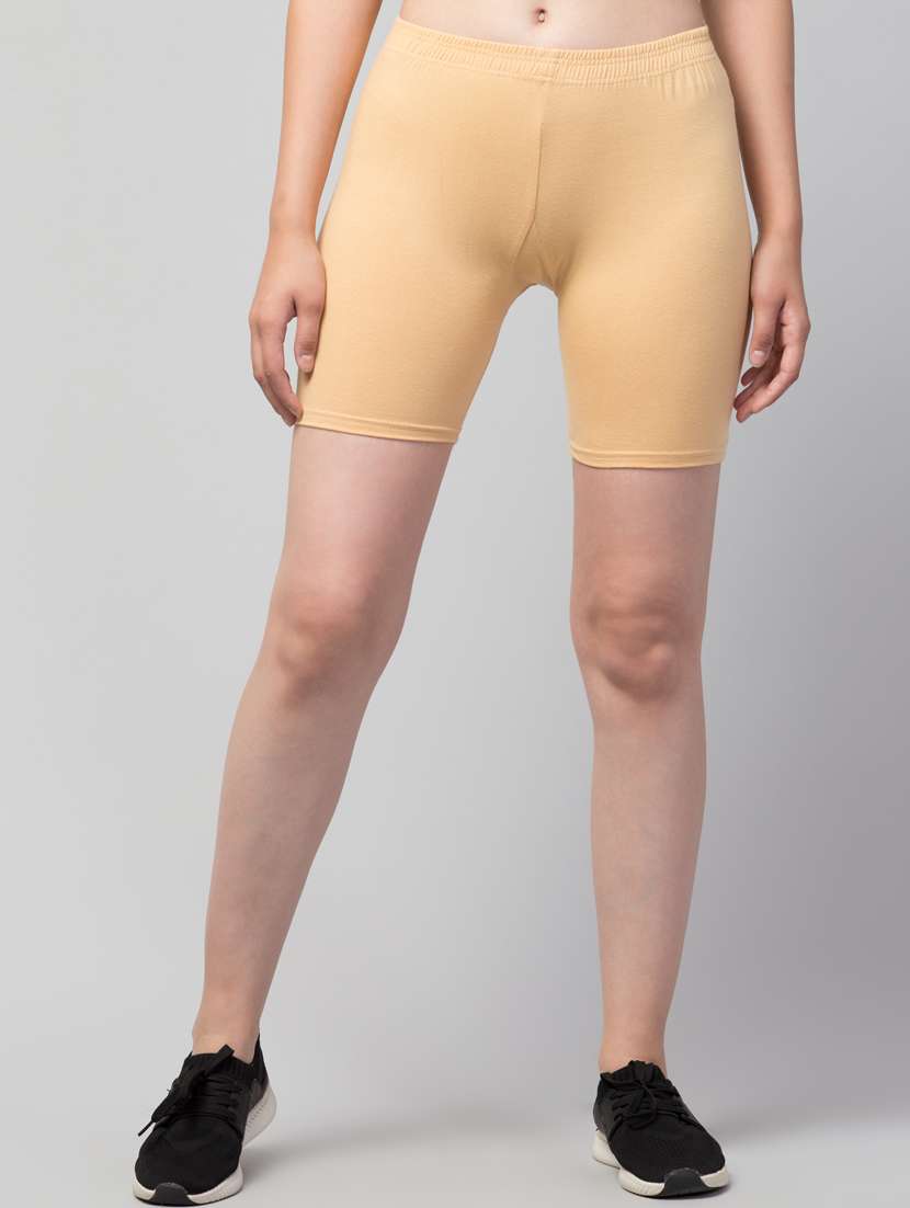 women solid mid rise active wear shorts - 21319988 -  Zoom Image - 0