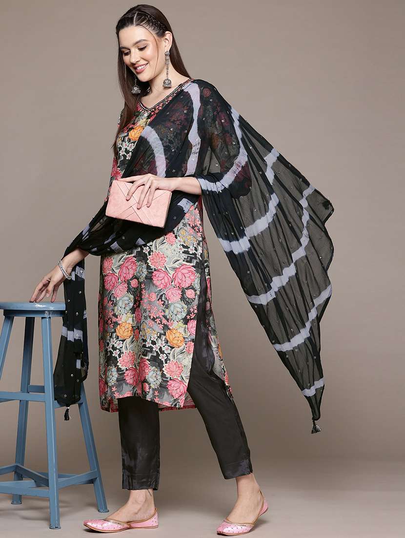 women three quarter sleeve kurta pant with dupatta set - 21320640 -  Standard Image - 3