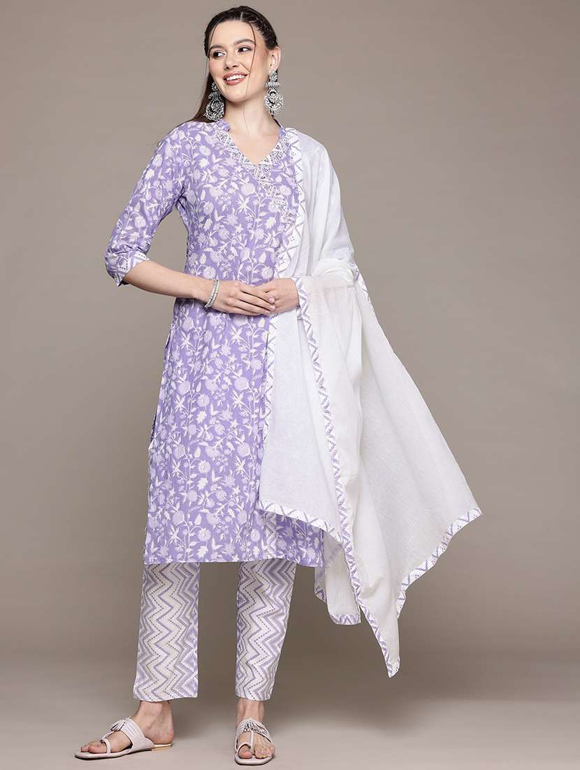 women three quarter sleeve kurta pant with dupatta set - 21320647 - Zoom Image - 0