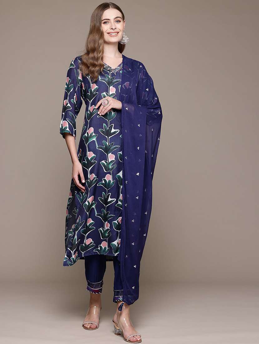 women three quarter sleeve kurta pant with dupatta set