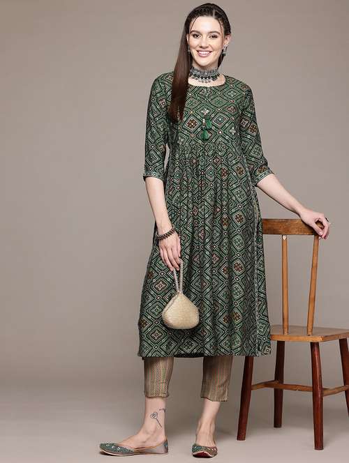 women bandhani printed notch neck kurta pant set - 21320731 -  Standard Image - 0