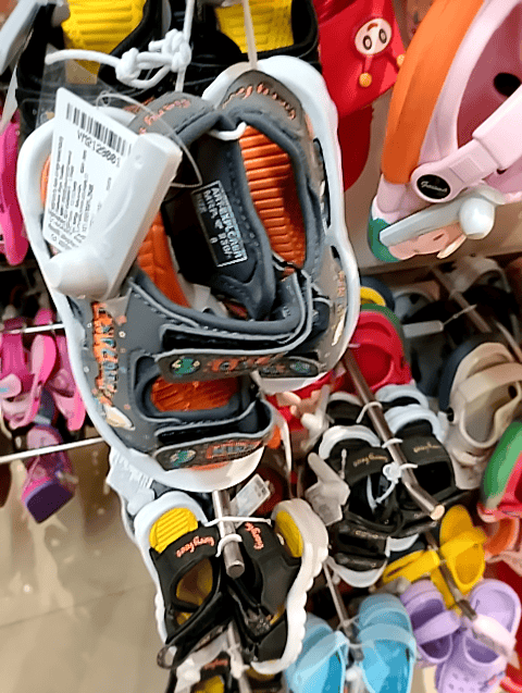 orange pu (polyurethane) sandal - 21325012 - Zoom Image - 0