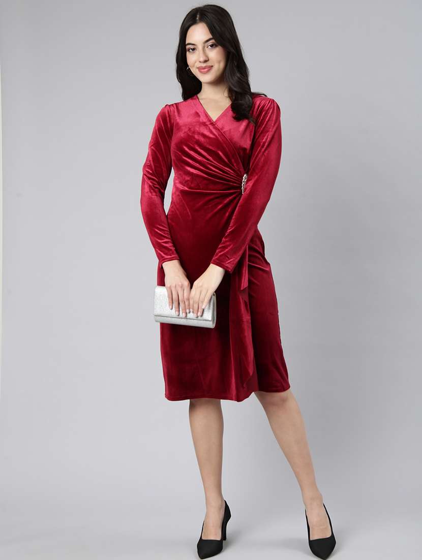 women burgundy velvet a-line dress - 21325489 - Standard Image - 3