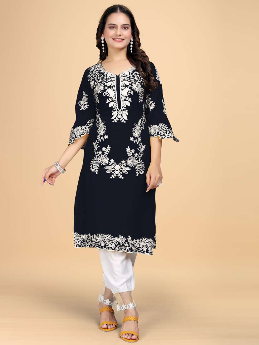 women embroidered kurta pant set
