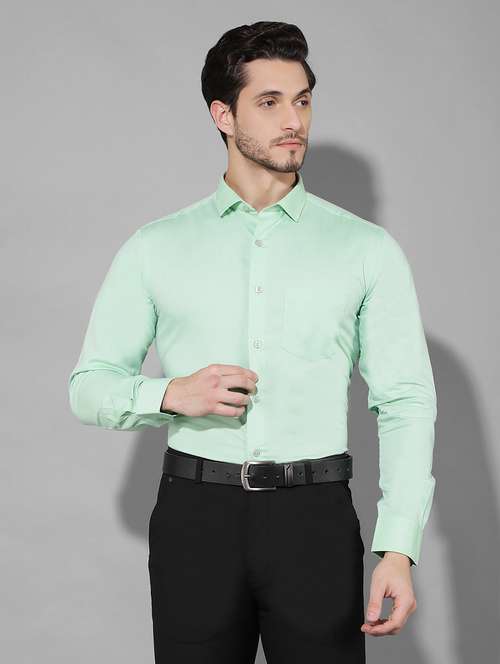 men solid spread collar long sleeves formal shirt - 21331738 - Standard Image - 0