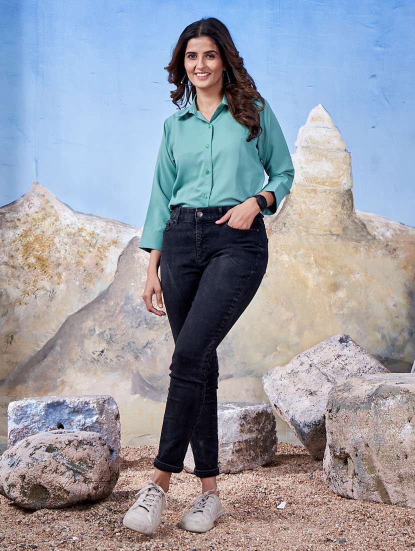 women collared solid regular shirt - 21333052 - Standard Image - 5