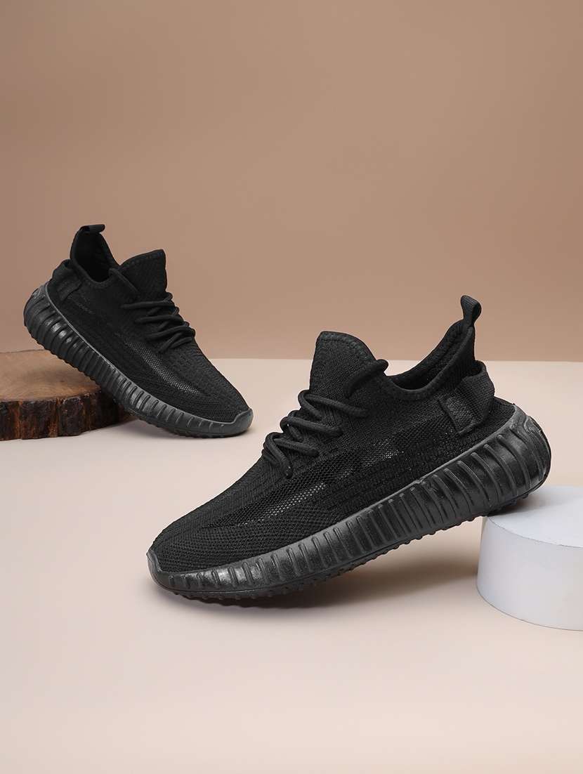 black lace-up sports shoes - 21333237 -  Zoom Image - 0