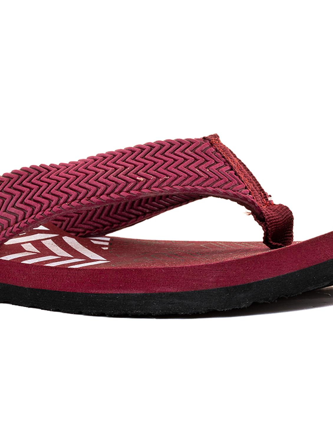 men toe seprator slippers - 21335421 - Standard Image - 8