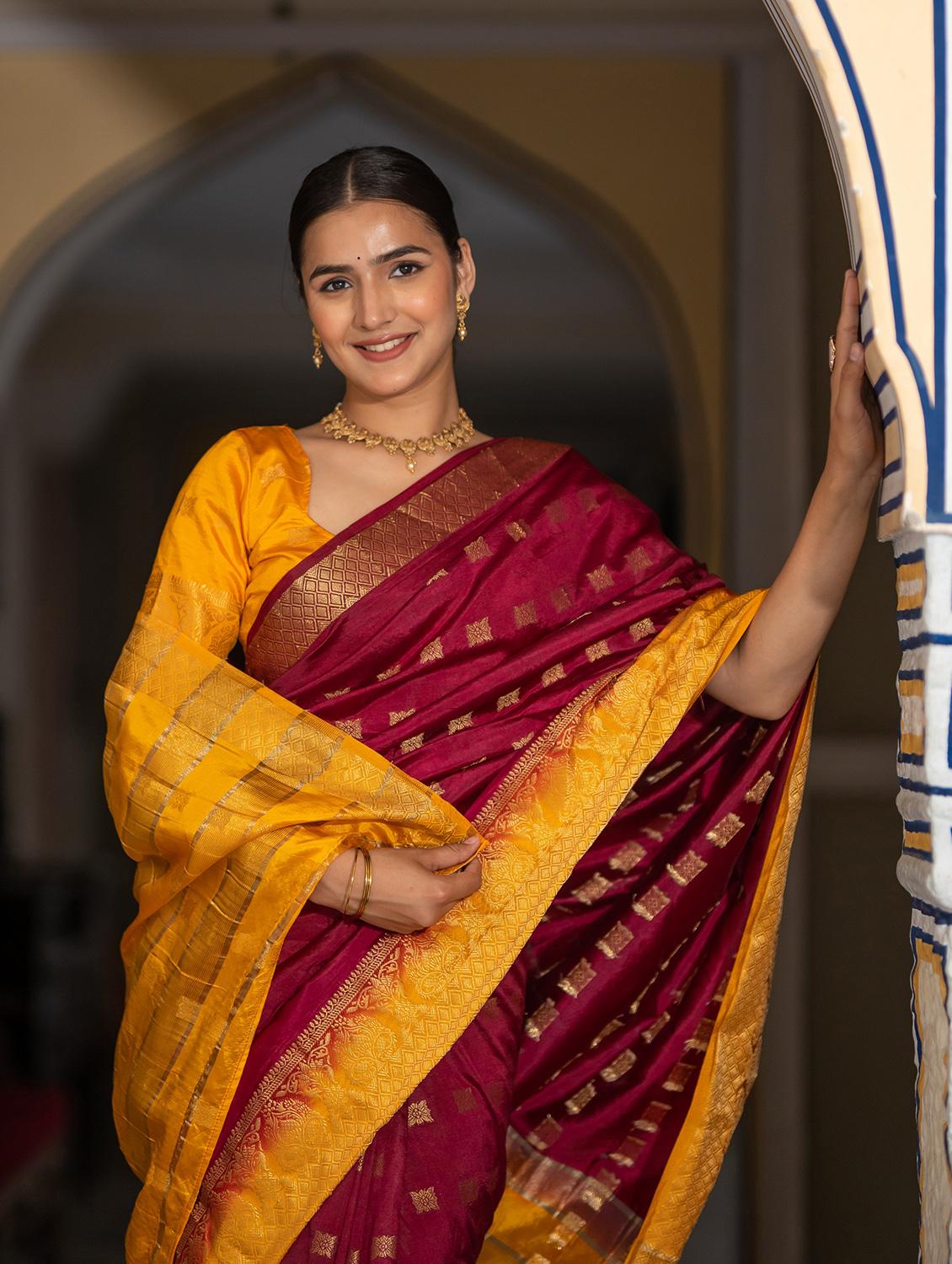 maroon silk banarasi saree - 21336368 - Standard Image - 5