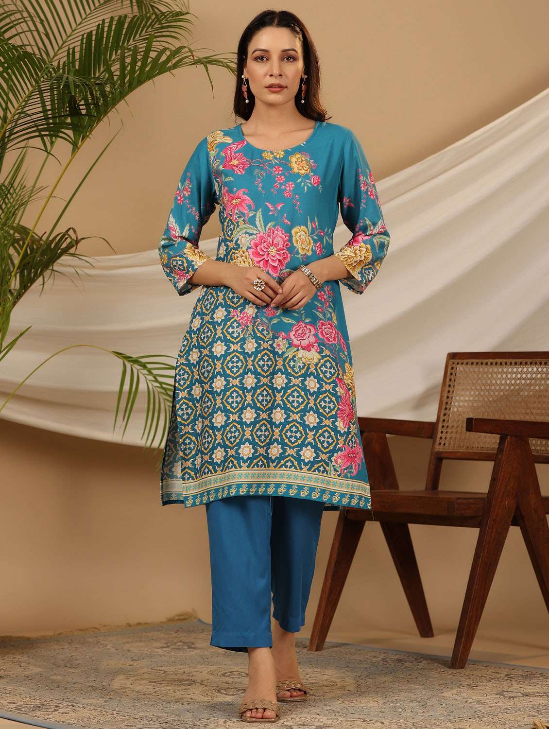 women three quarter sleeve suit set - 21337701 - Standard Image - 3