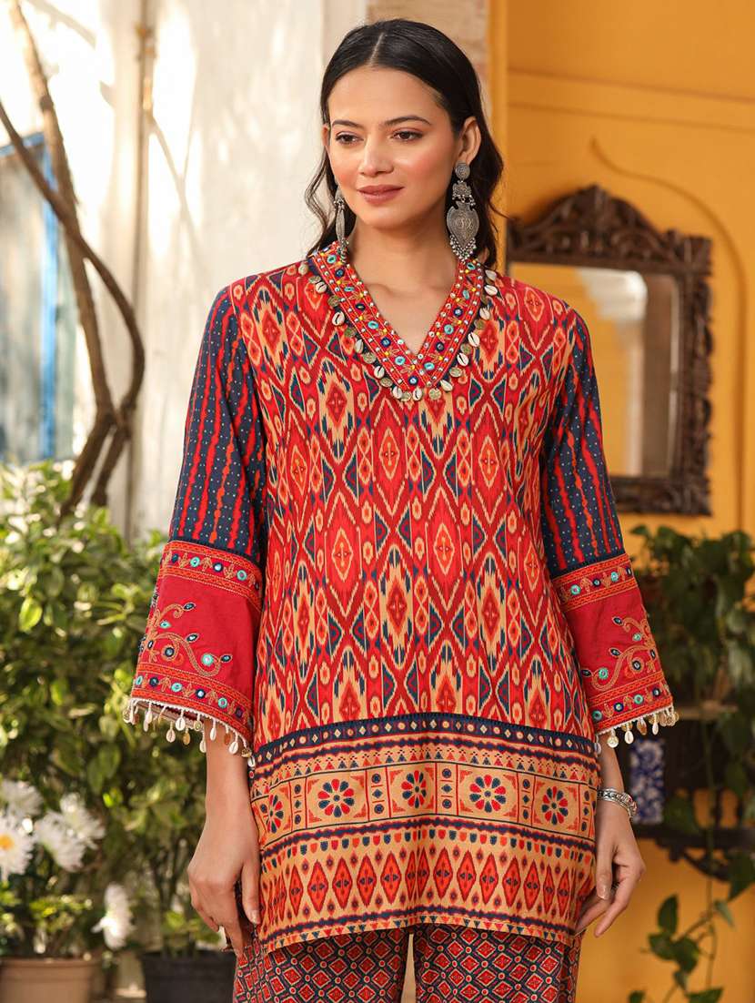 women ikat printed kurta palazzo with dupatta set - 21337796 - Standard Image - 3