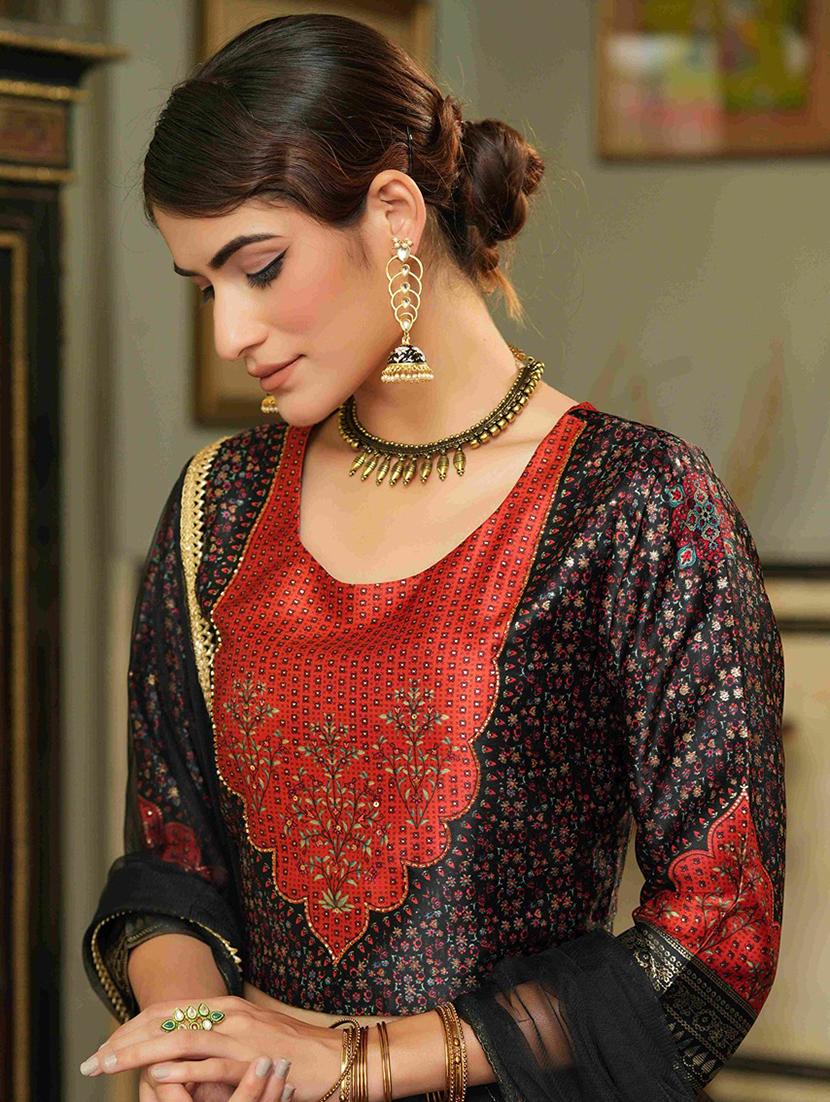 women stitched lehenga choli with dupatta - 21338614 - Standard Image - 3