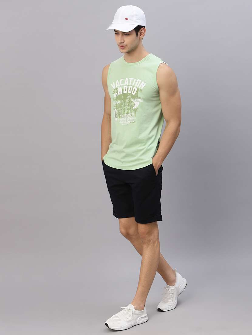 men round neck sleeveless vest - 21339613 - Standard Image - 3
