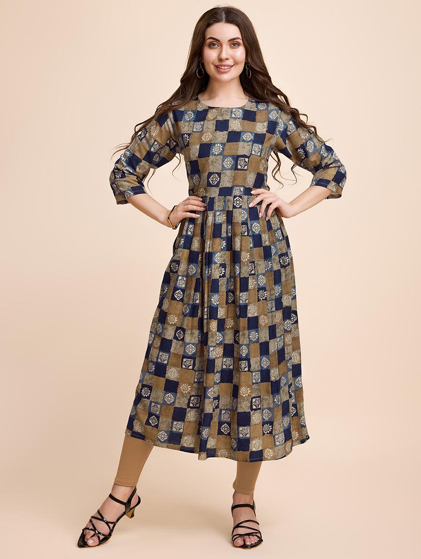 women three quarter sleeve flared kurta - 21339798 - Zoom Image - 0
