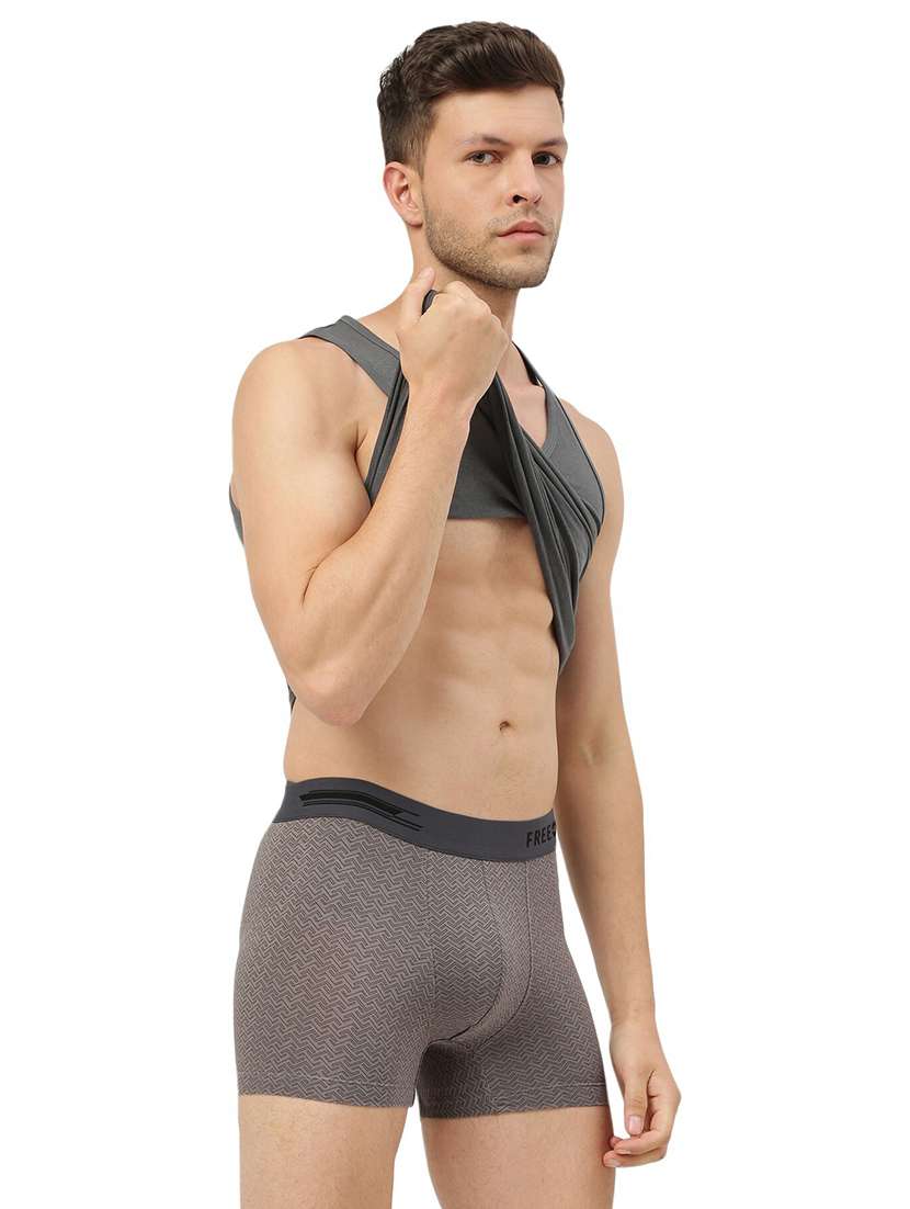 men solid trunk - 21342668 -  Standard Image - 3