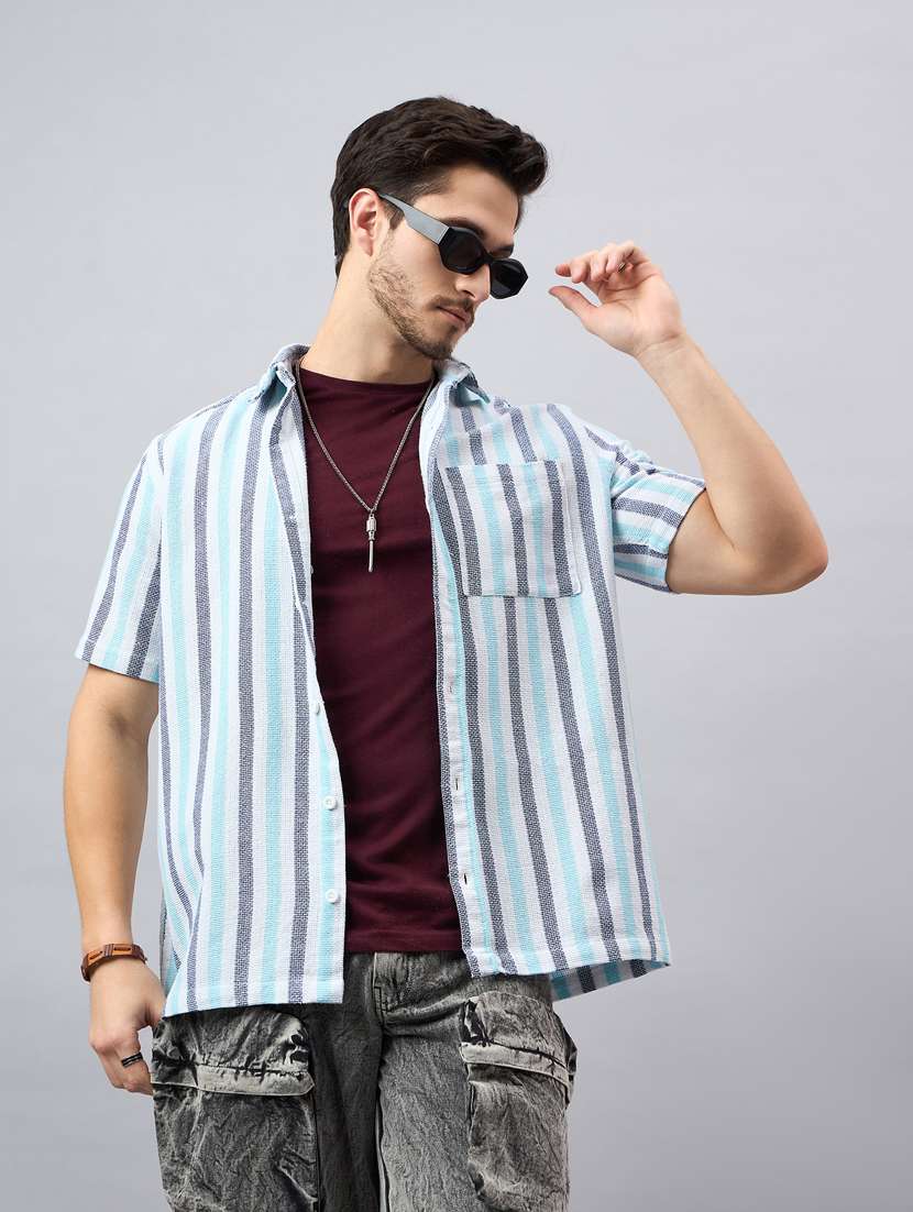 men short sleeves casual shirts - 21345562 -  Standard Image - 3