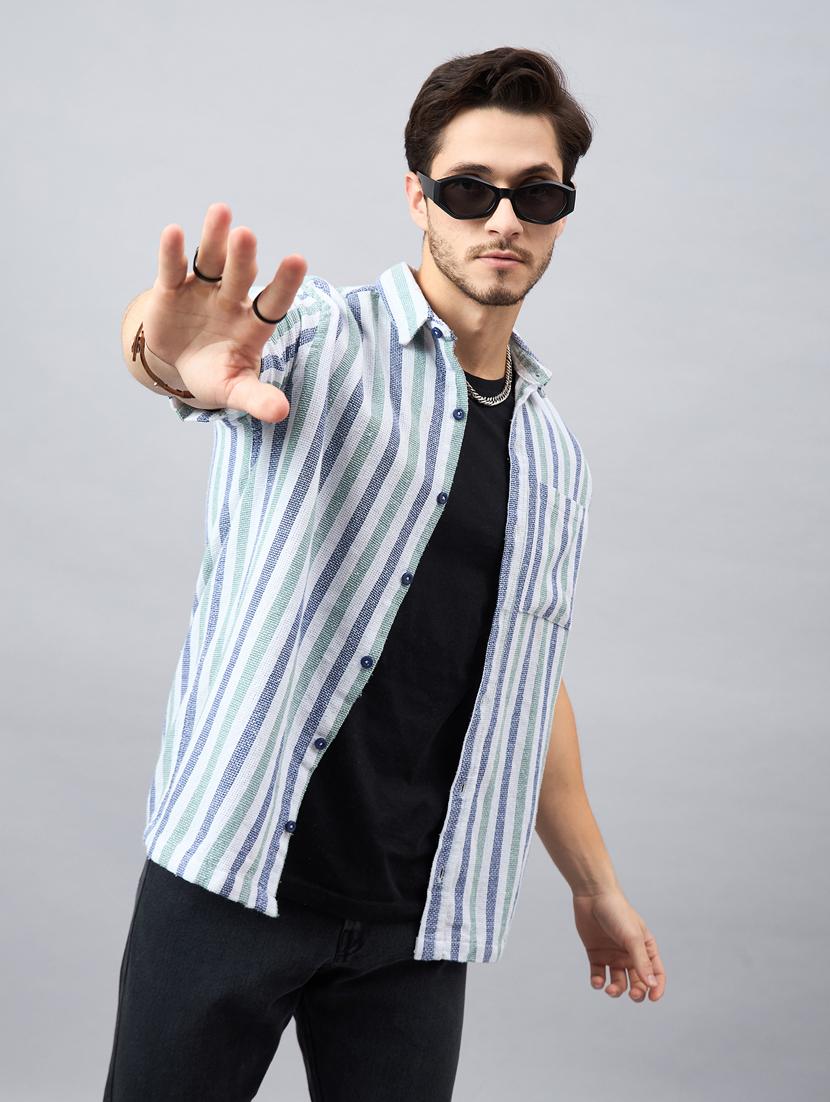 men short sleeves casual shirts - 21345564 - Standard Image - 3