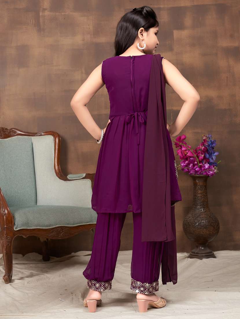 girls embroidered georgette suit set - 21349090 -  Standard Image - 3