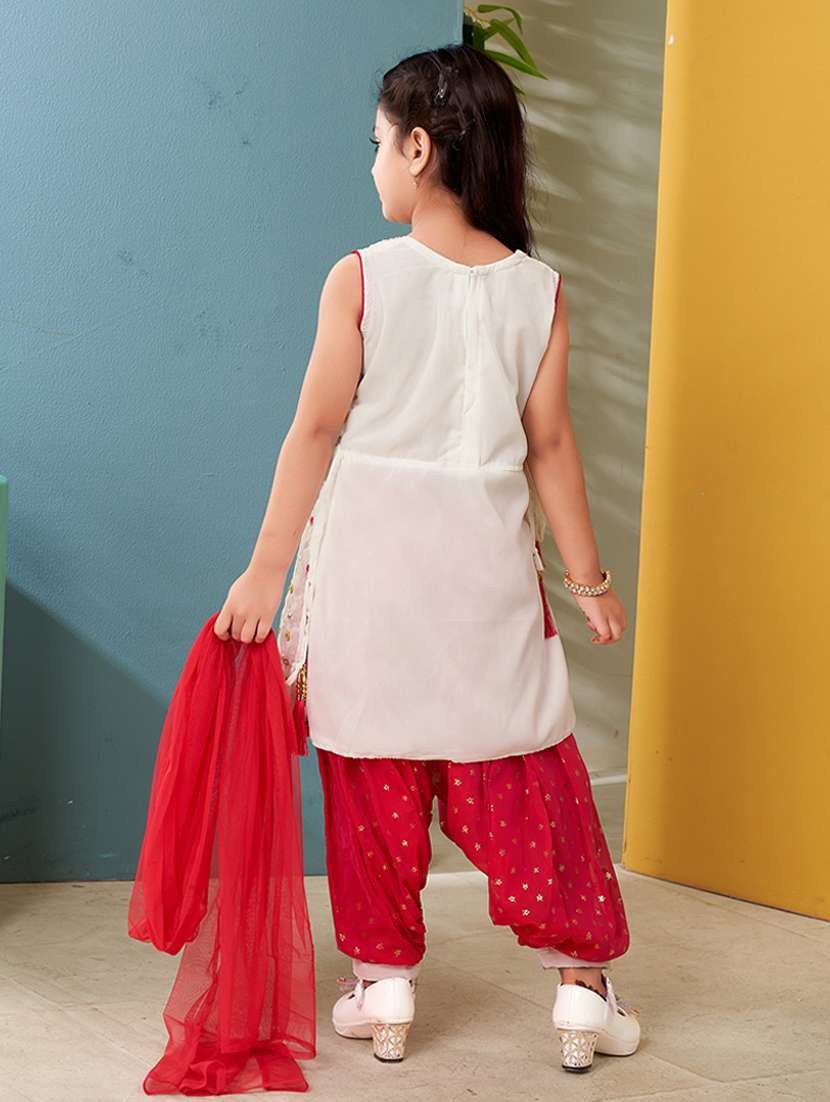 girls embroidered suit set with dupatta - 21349125 -  Standard Image - 3