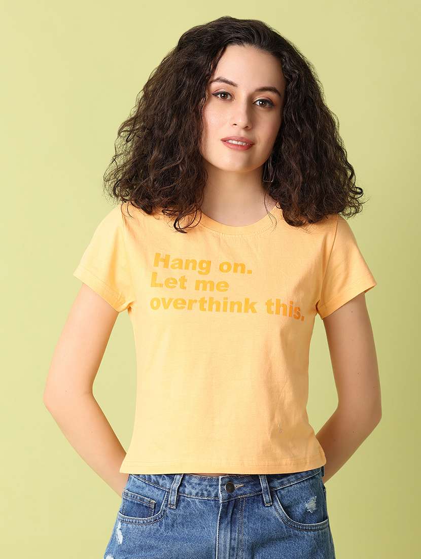women peach typography print crop t-shirt