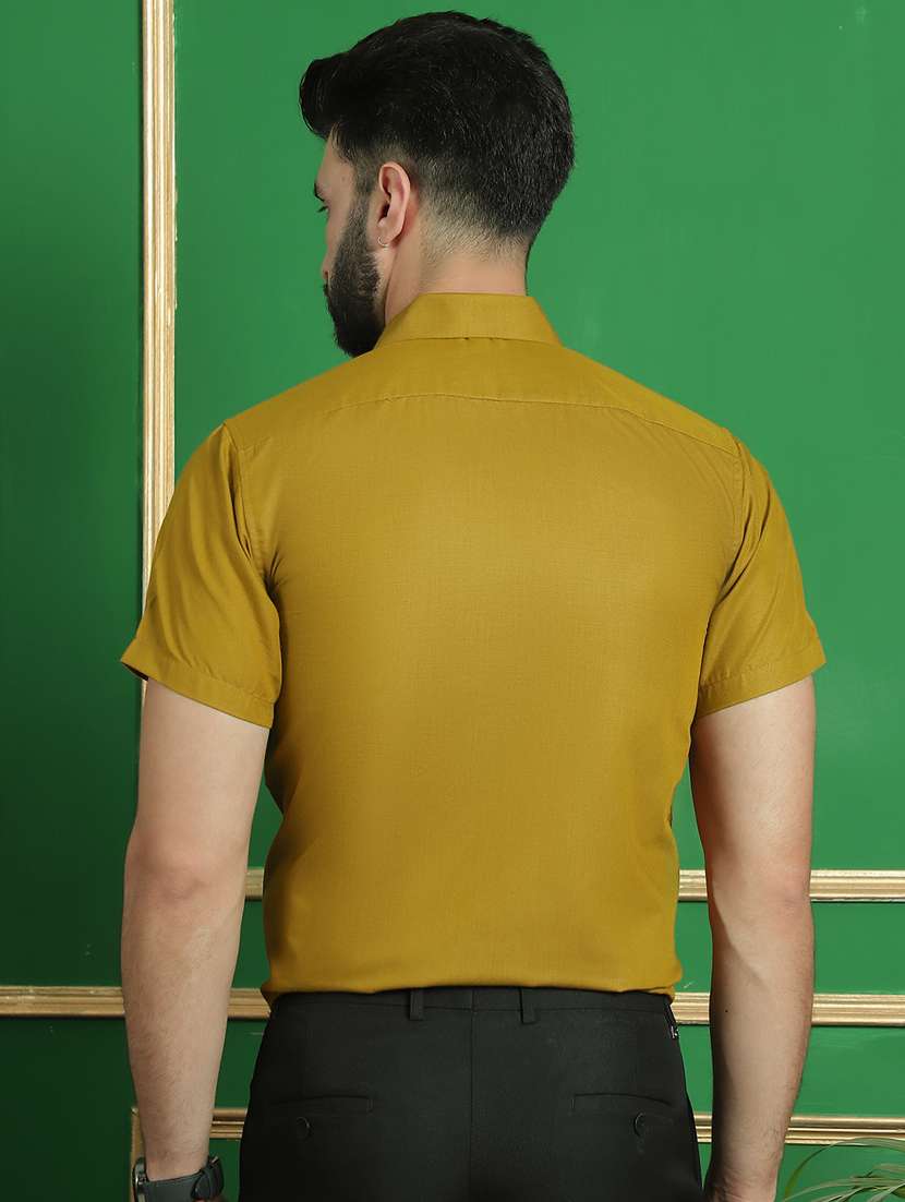 men short sleeves formal shirts - 21351958 -  Standard Image - 3