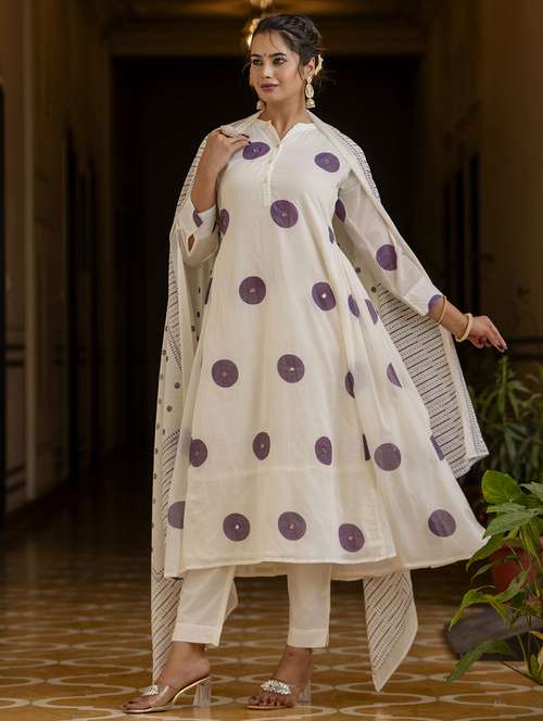 women three quarter sleeve kurta pant with dupatta set - 21352772 -  Standard Image - 0