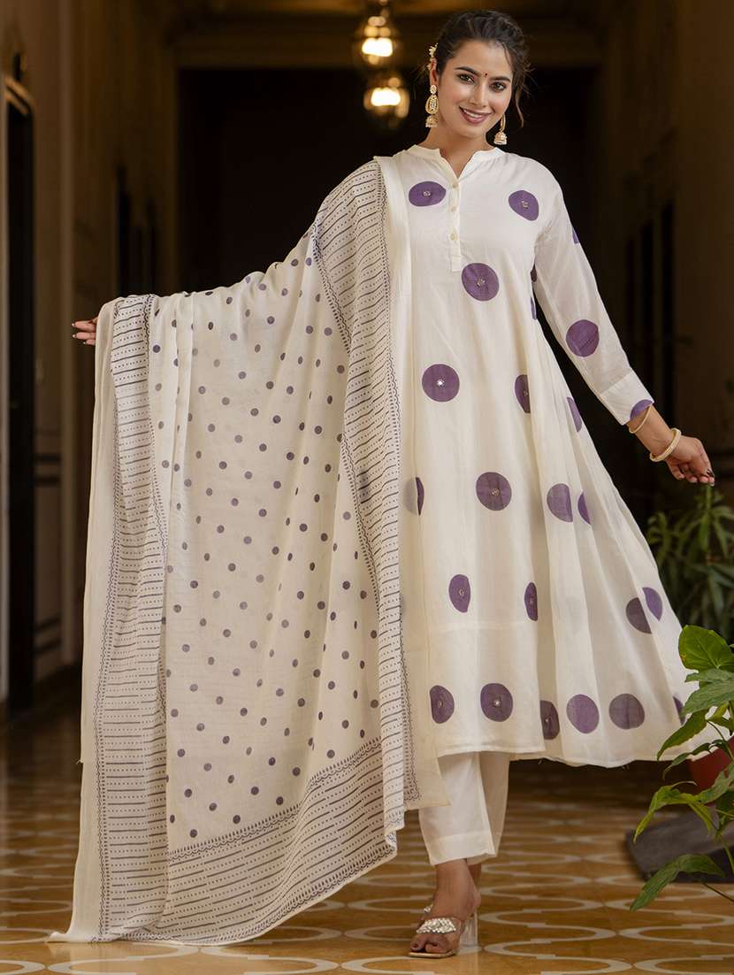 women three quarter sleeve kurta pant with dupatta set - 21352772 -  Standard Image - 3