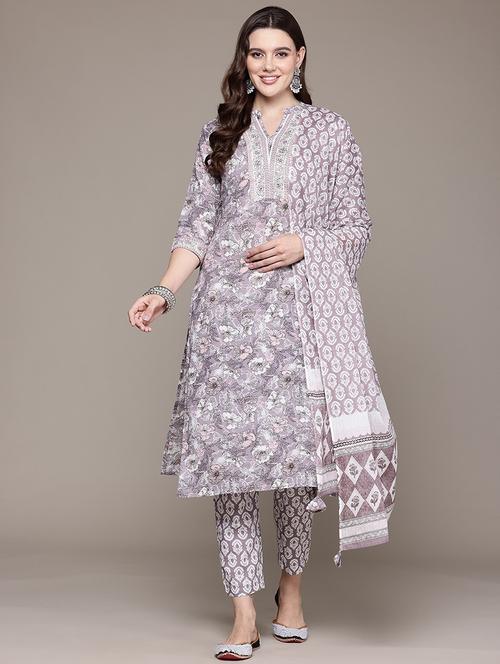 women three quarter sleeve kurta pant with dupatta set - 21352786 - Standard Image - 0