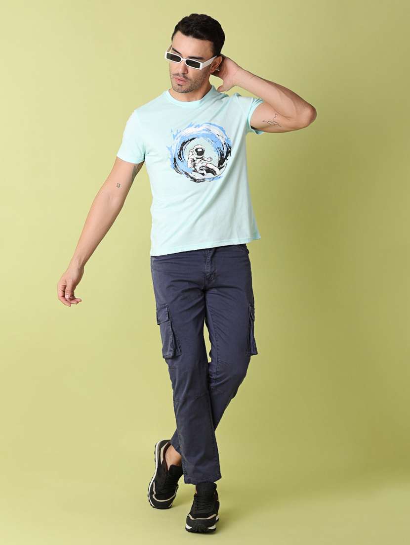 men front print short sleeve t-shirt - 21353904 -  Standard Image - 3