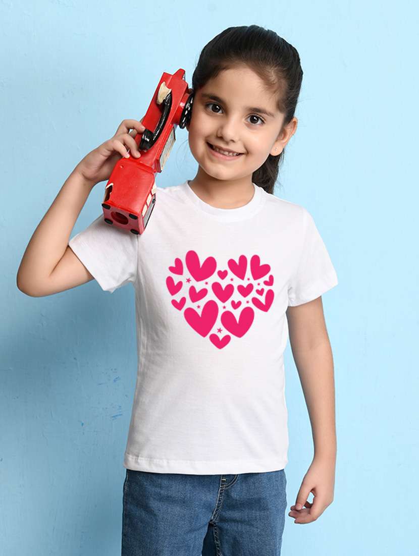 girls chest print round neck t-shirt