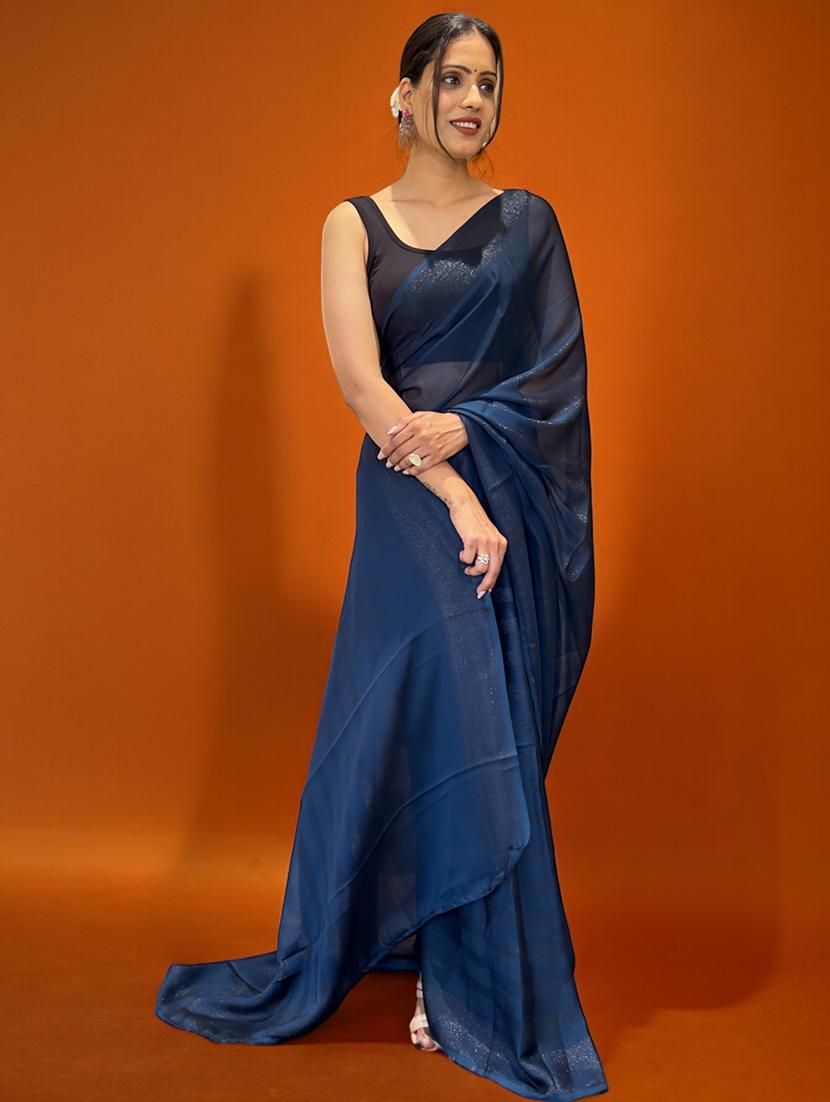 women striped printed saree - 21359299 - Standard Image - 3